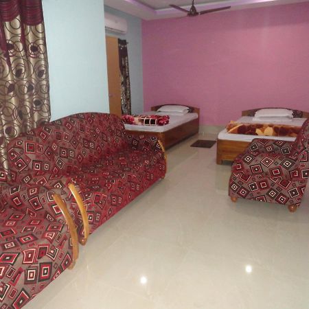Hotel Kaustav Tezpur Eksteriør bilde