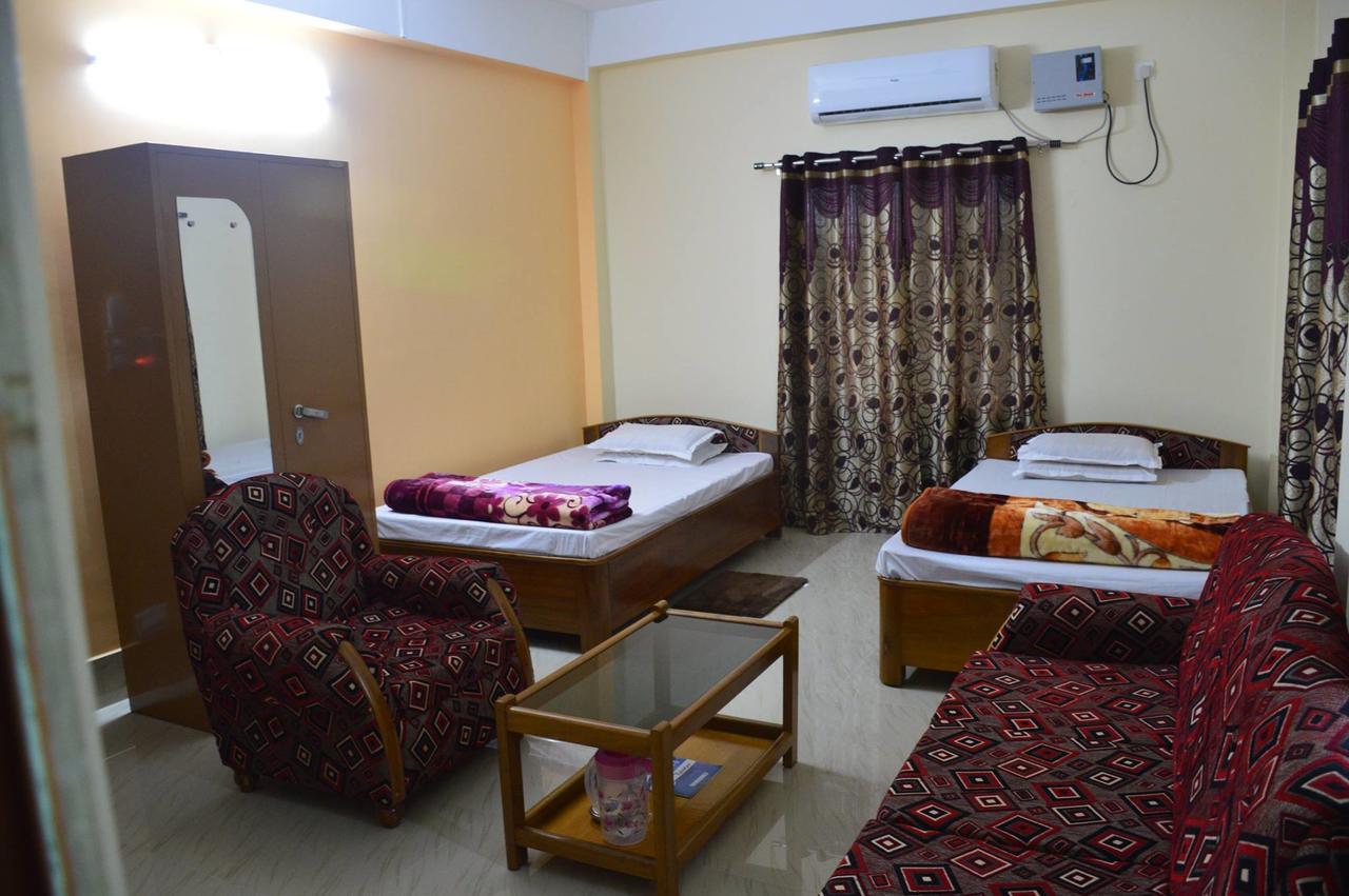 Hotel Kaustav Tezpur Eksteriør bilde
