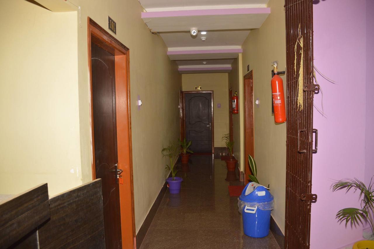 Hotel Kaustav Tezpur Eksteriør bilde